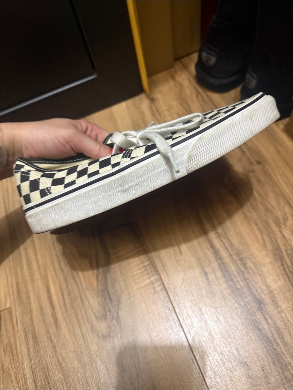 Vans Checkerboard Low-Top Sneakers - Black & Cream - Picture 4 of 6